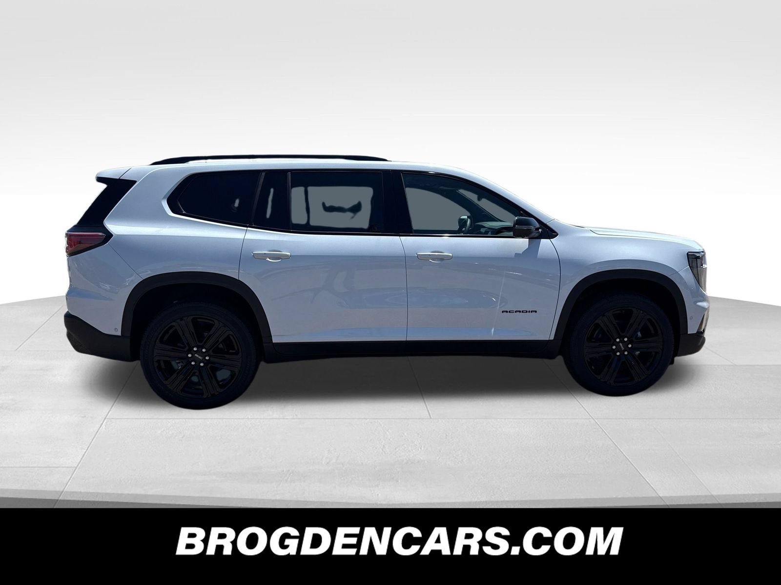 New 2026 GMC Acadia Elevation w/ Super Cruise Package FWD image 2