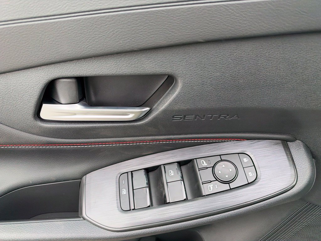 New 2027 Nissan Sentra SR w/ SR All Weather Package FWD image 8