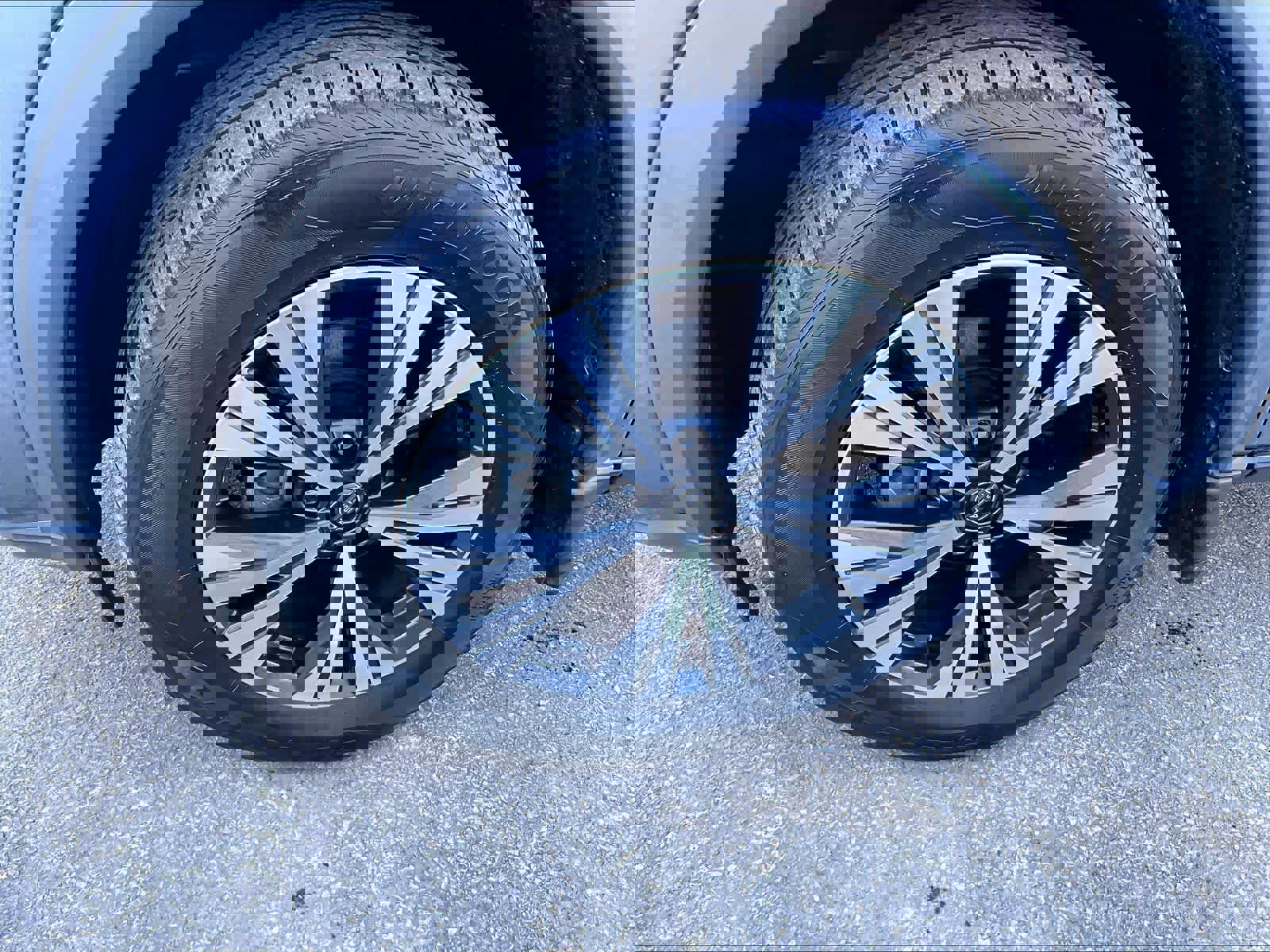 Used 2023 Nissan Rogue SV image 7