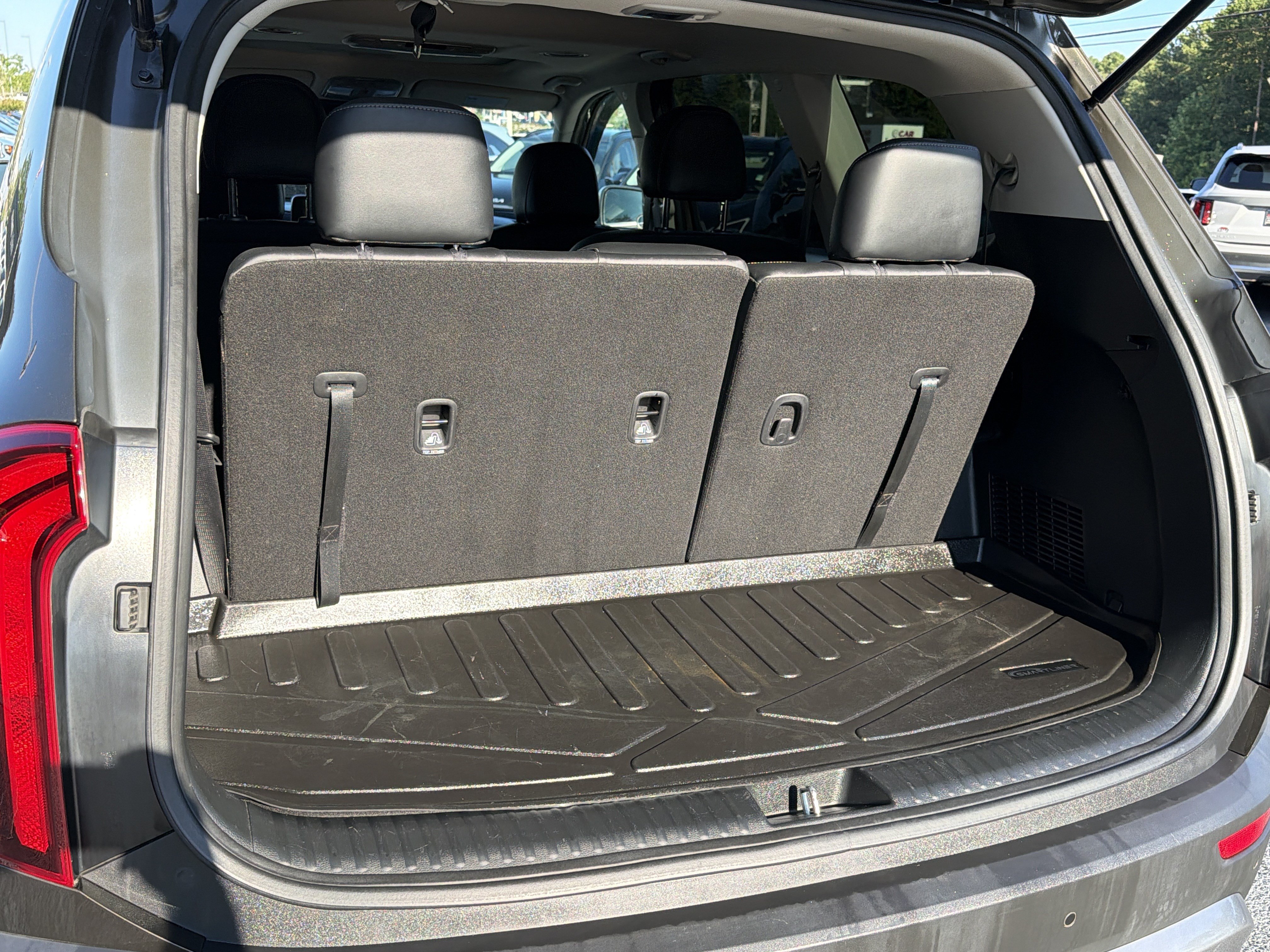 Used 2022 Kia Telluride S FWD image 18