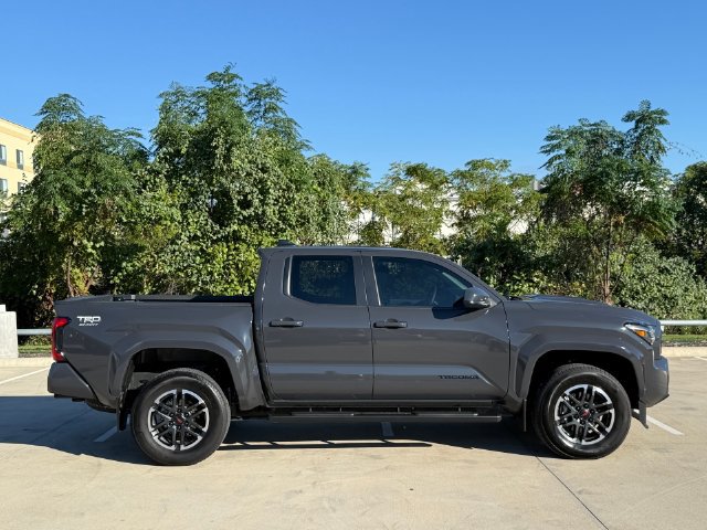 Used 2024 Toyota Tacoma TRD Sport RWD image 6