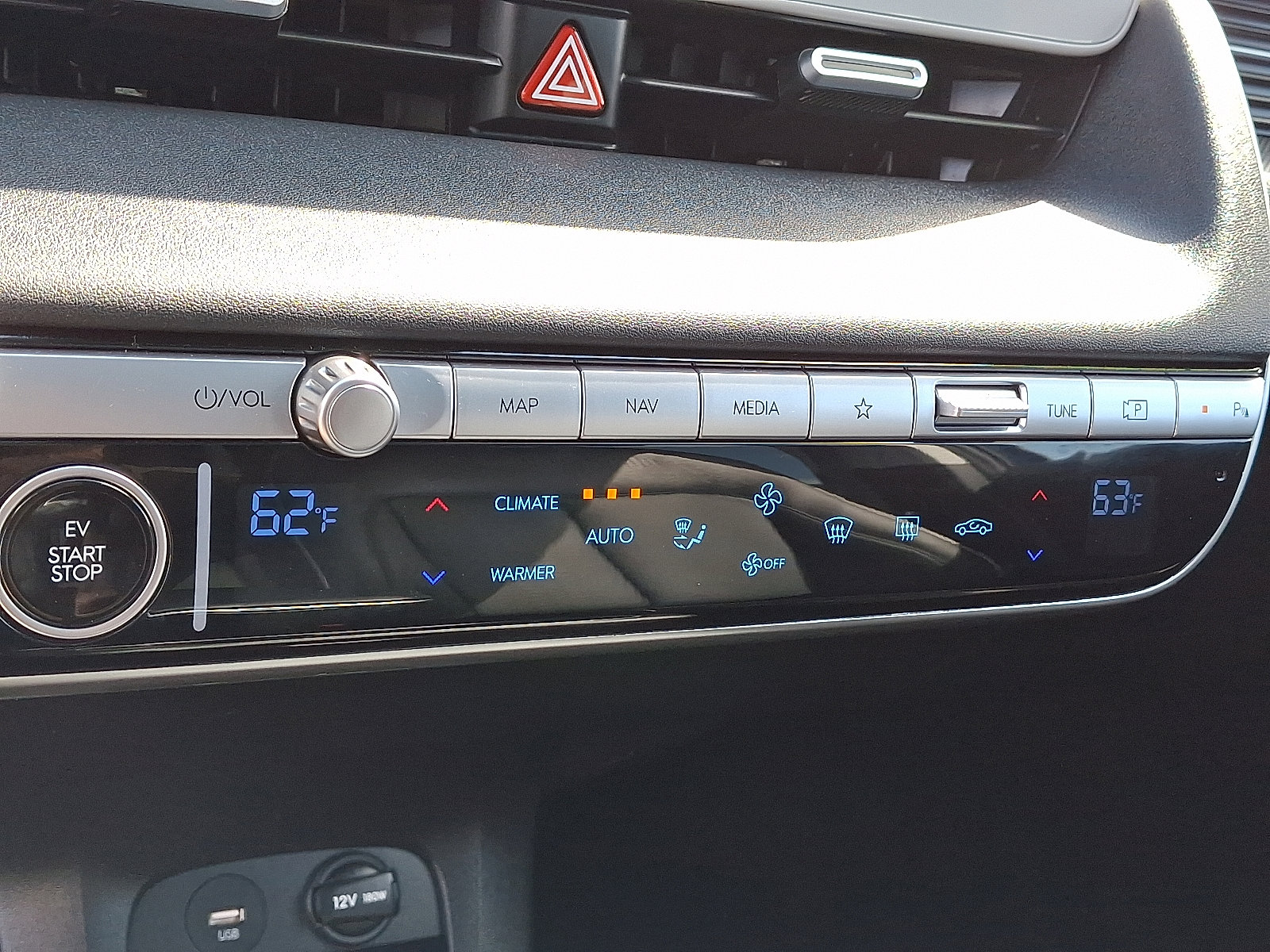 Used 2024 Hyundai Ioniq 5 Limited image 16