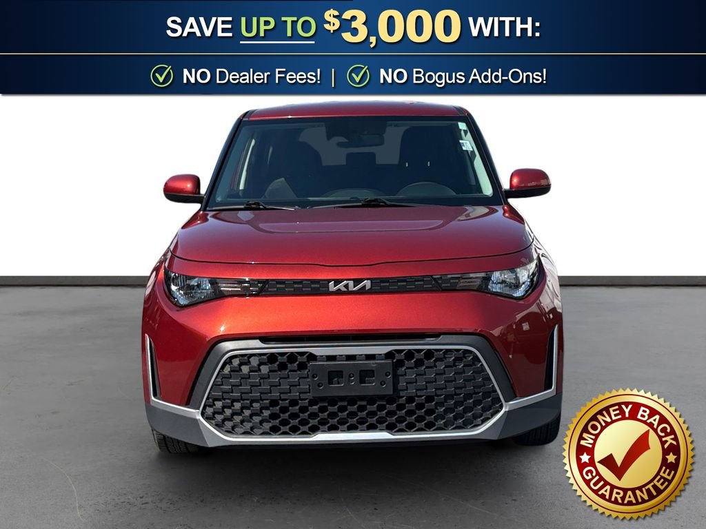 Used 2023 Kia Soul LX w/ LX Technology Package FWD image 11