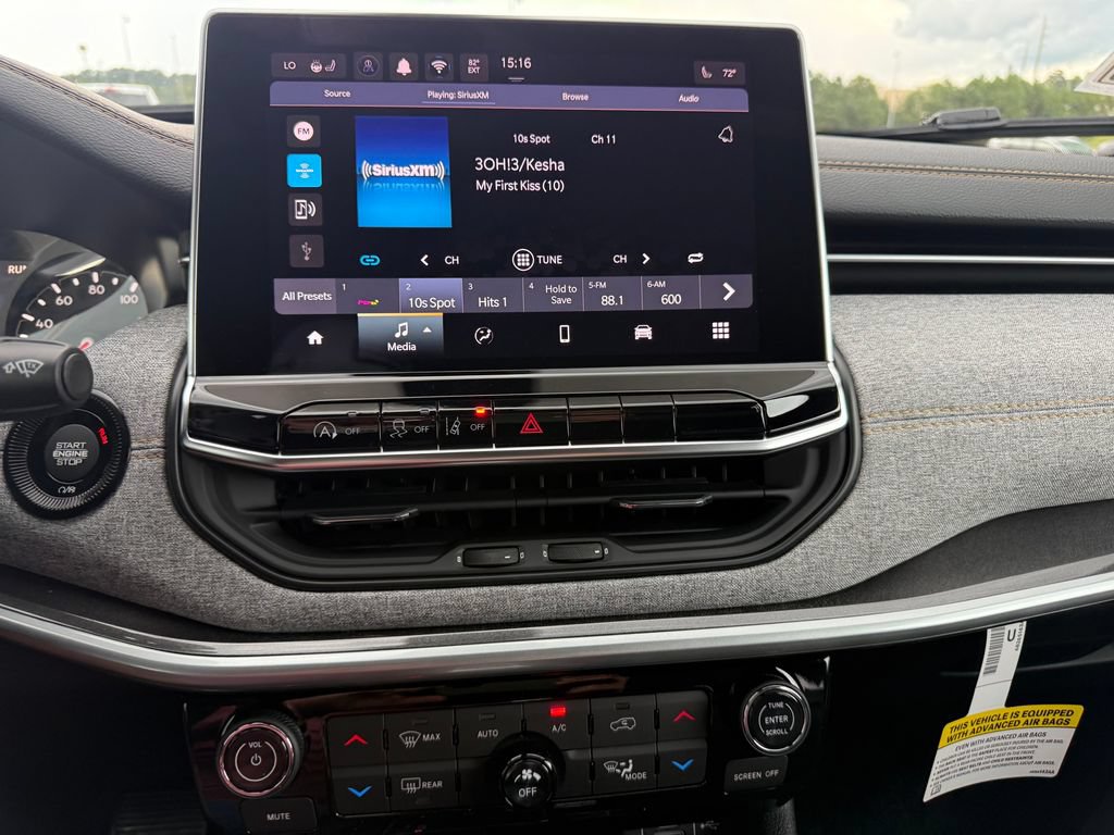New 2026 Jeep Compass Latitude AWD/4WD image 11