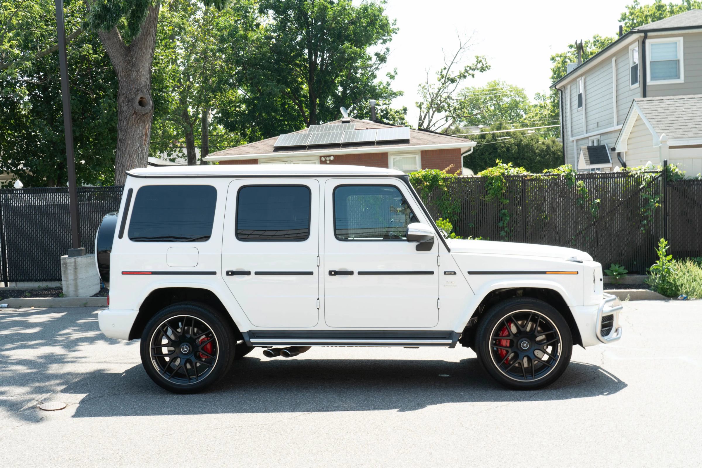 Used 2021 Mercedes-Benz G 63 AMG 4MATIC w/ G Manufaktur Interior Package image 15