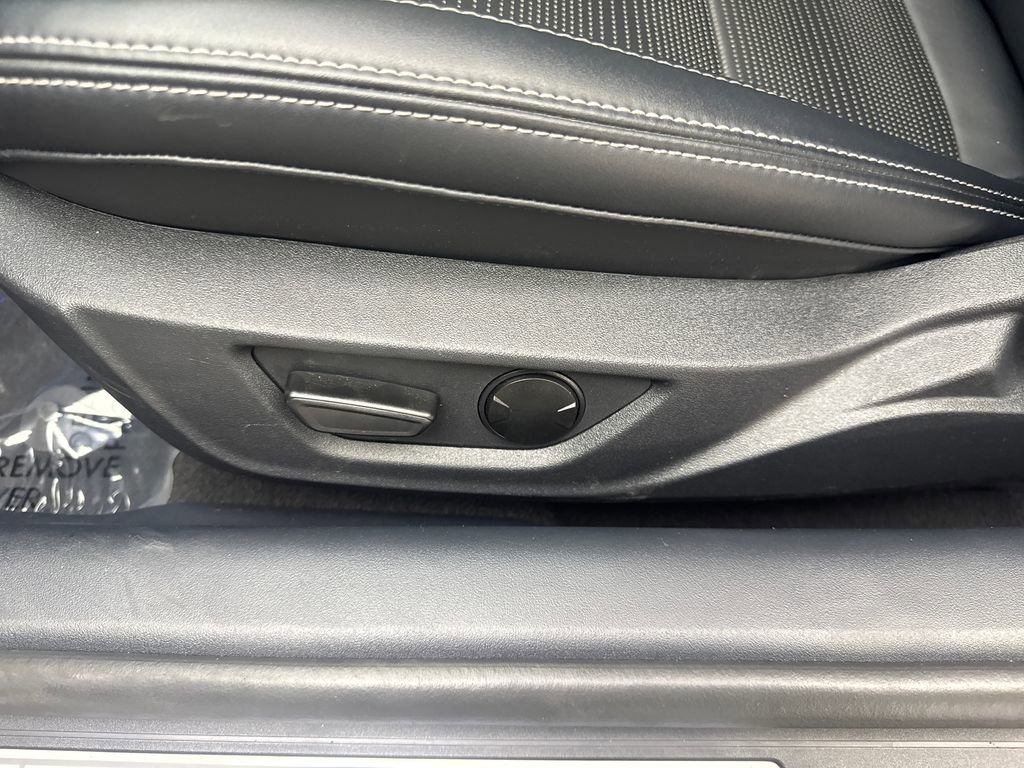 Used 2024 Ford Mustang Premium image 28