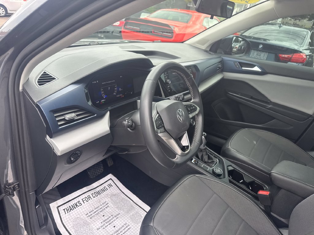 Used 2022 Volkswagen Taos SE w/ Panoramic Sunroof Package AWD/4WD image 32
