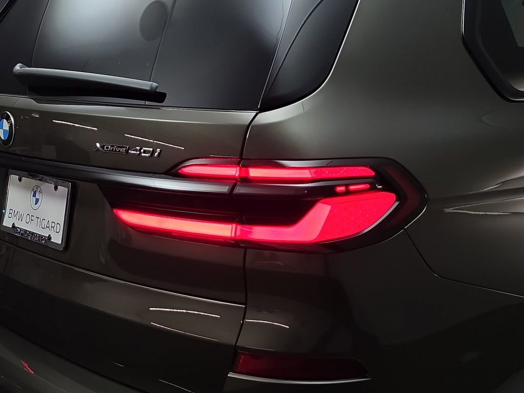 New 2026 BMW X7 xDrive40i w/ M Sport Package image 35