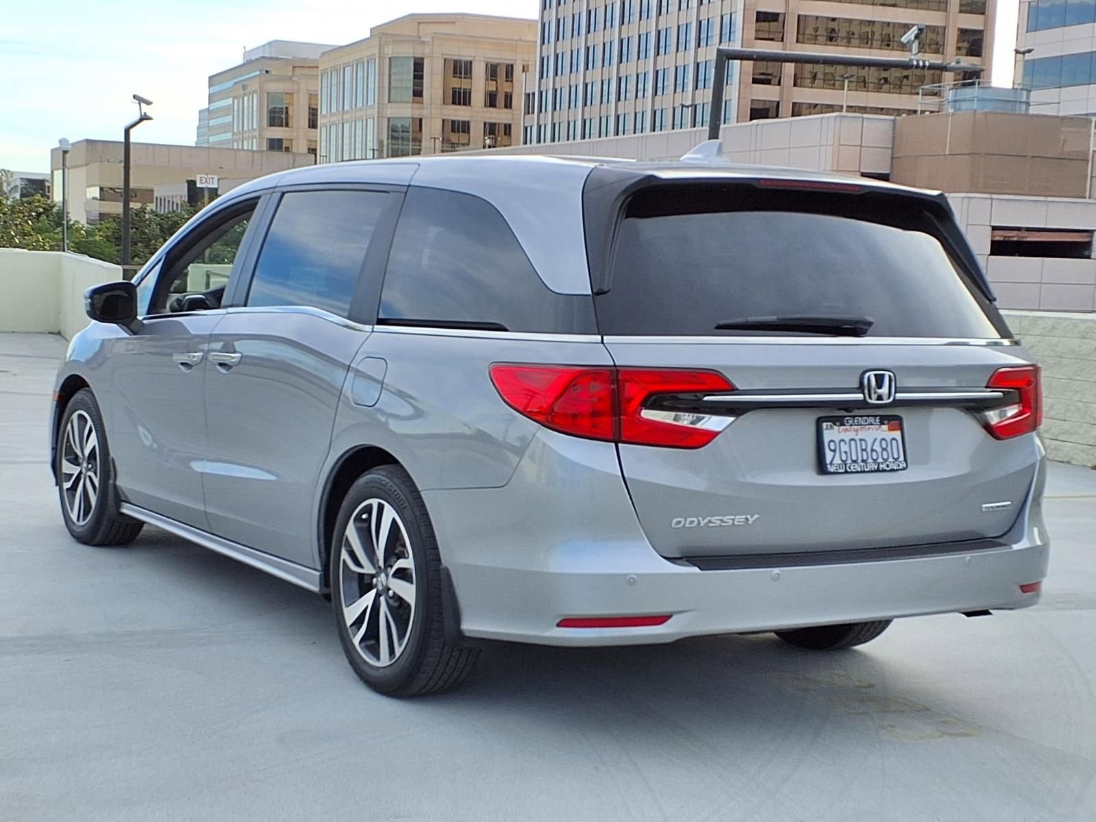 Used 2023 Honda Odyssey Touring image 6