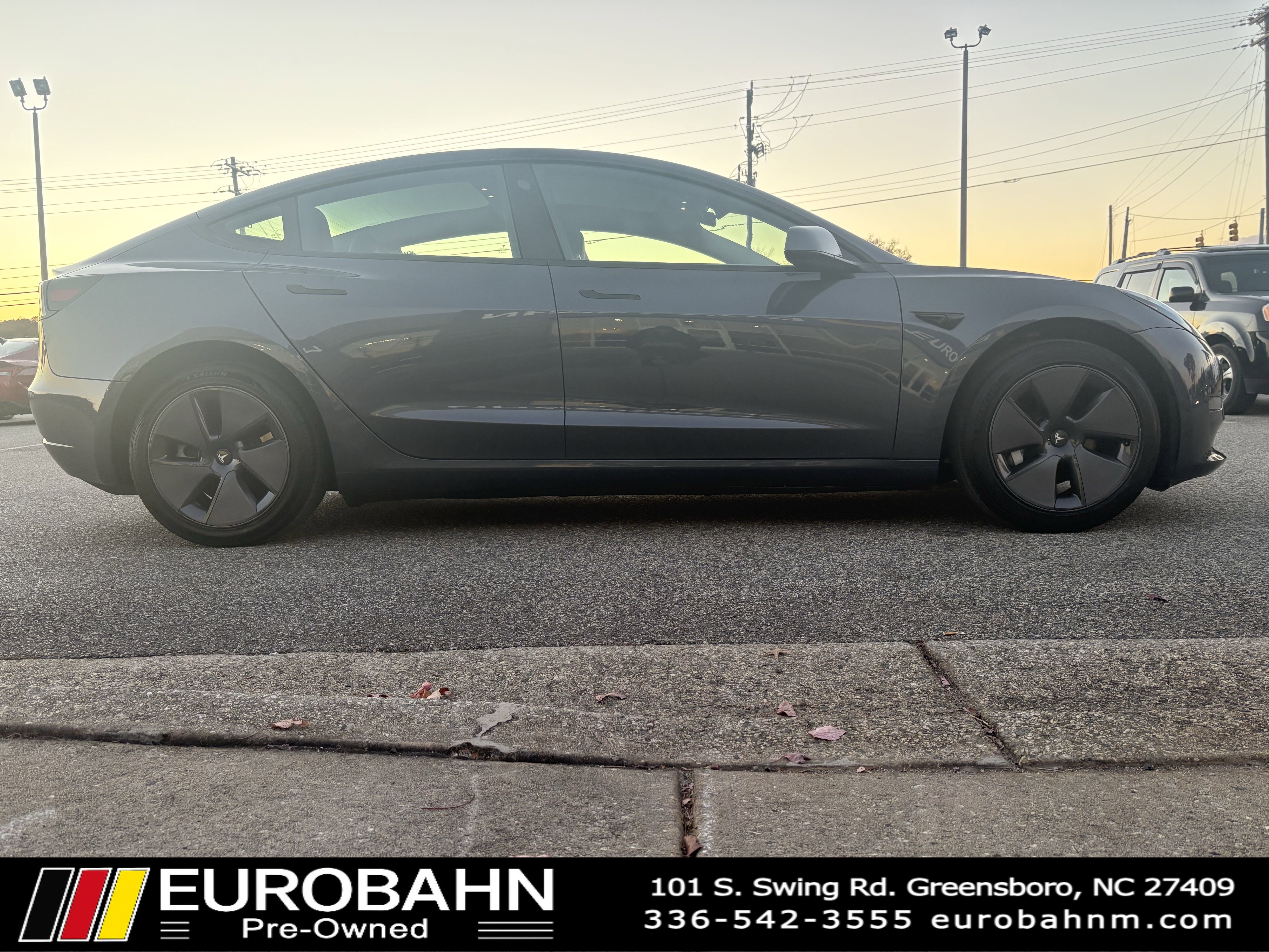 Used 2023 Tesla Model 3 Standard Range image 23