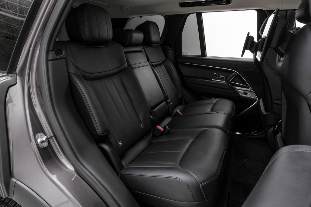 Used 2023 Land Rover Range Rover First Edition image 33