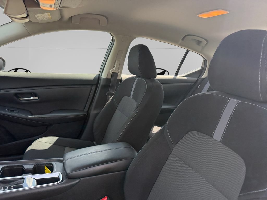 Used 2021 Nissan Sentra SV FWD image 9