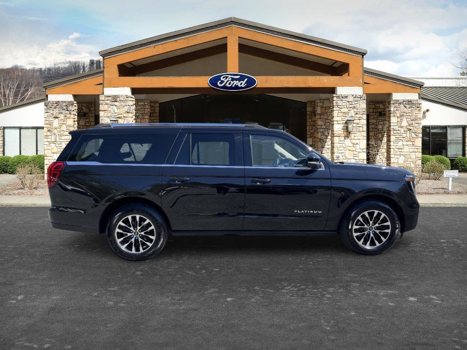 Used 2025 Ford Expedition Max Platinum AWD/4WD image 4