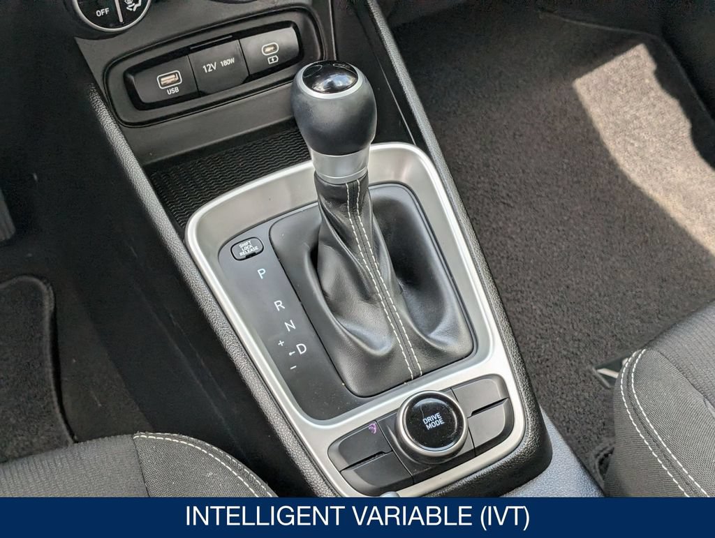 Certified 2024 Hyundai Venue SEL FWD image 29