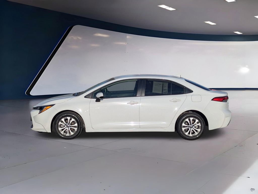 Used 2022 Toyota Corolla LE image 6