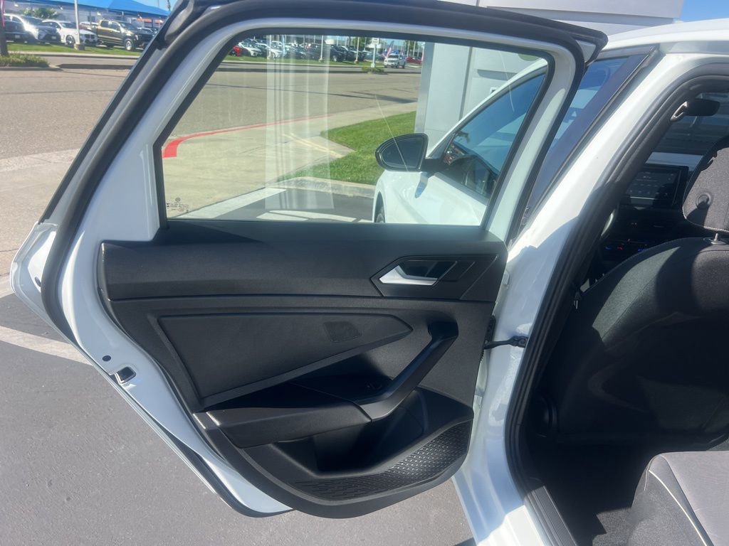 Used 2025 Volkswagen Jetta Sport image 27