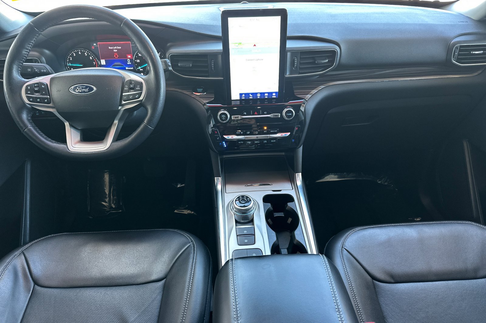 Used 2023 Ford Explorer Limited w/ Limited Technology Package RWD image 16