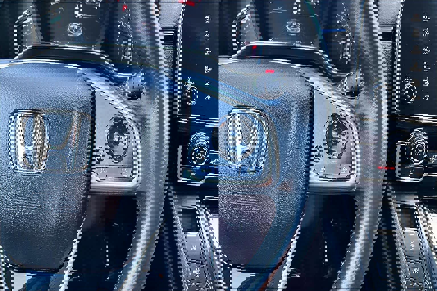 Used 2021 Honda CR-V Touring image 24