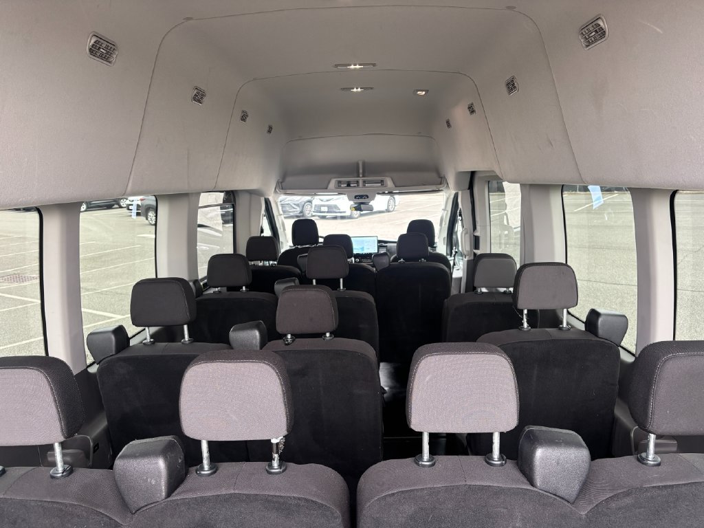 Used 2023 Ford Transit 350 XLT RWD image 40