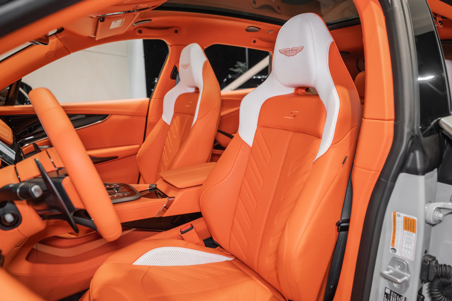 New 2026 Aston Martin DBX 707 AWD/4WD image 12