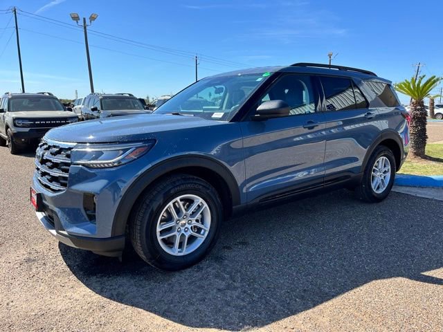 New 2026 Ford Explorer Active w/ Active Comfort Package RWD image 3