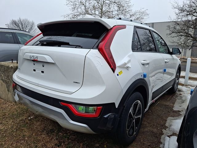 New 2026 Kia Niro LX image 3
