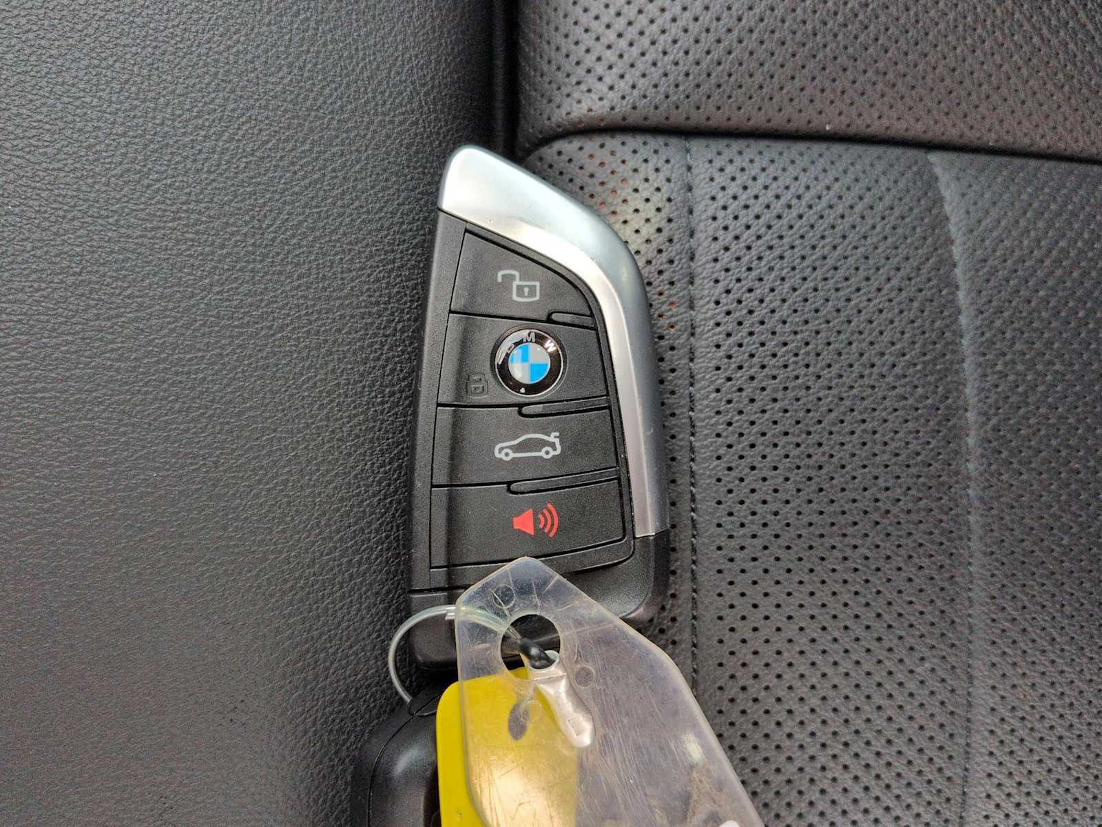 Used 2023 BMW i4 eDrive40 w/ M Sport Package RWD image 37