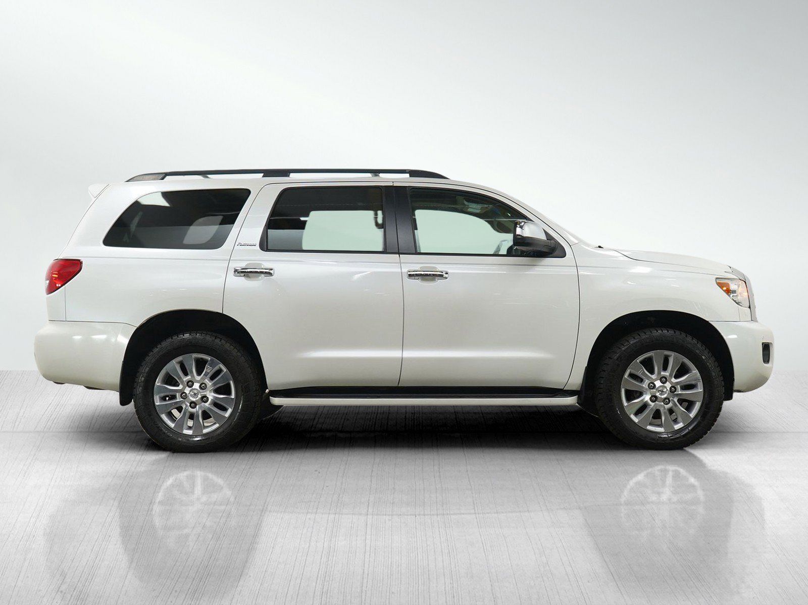 Used 2012 Toyota Sequoia Platinum AWD/4WD image 7