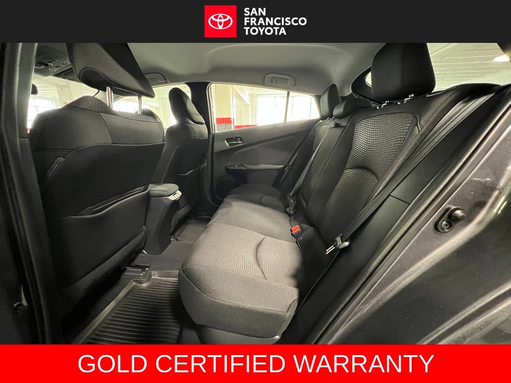 Certified 2022 Toyota Prius LE FWD image 13