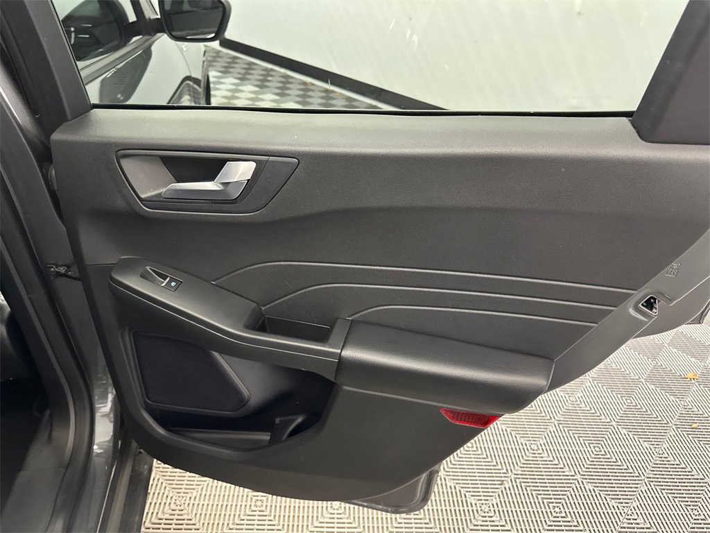 Used 2023 Ford Escape ST-Line w/ Tech Pack #1 image 17