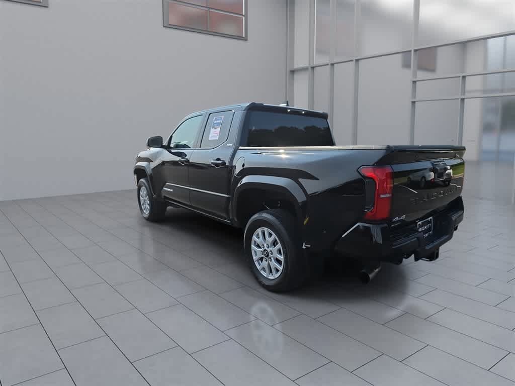 Used 2024 Toyota Tacoma SR5 AWD/4WD image 7
