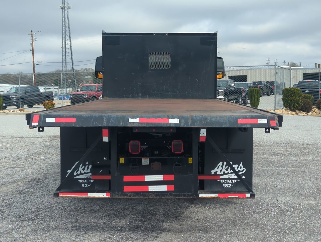 Used 2023 Ford F650 2WD Regular Cab Super Duty image 4