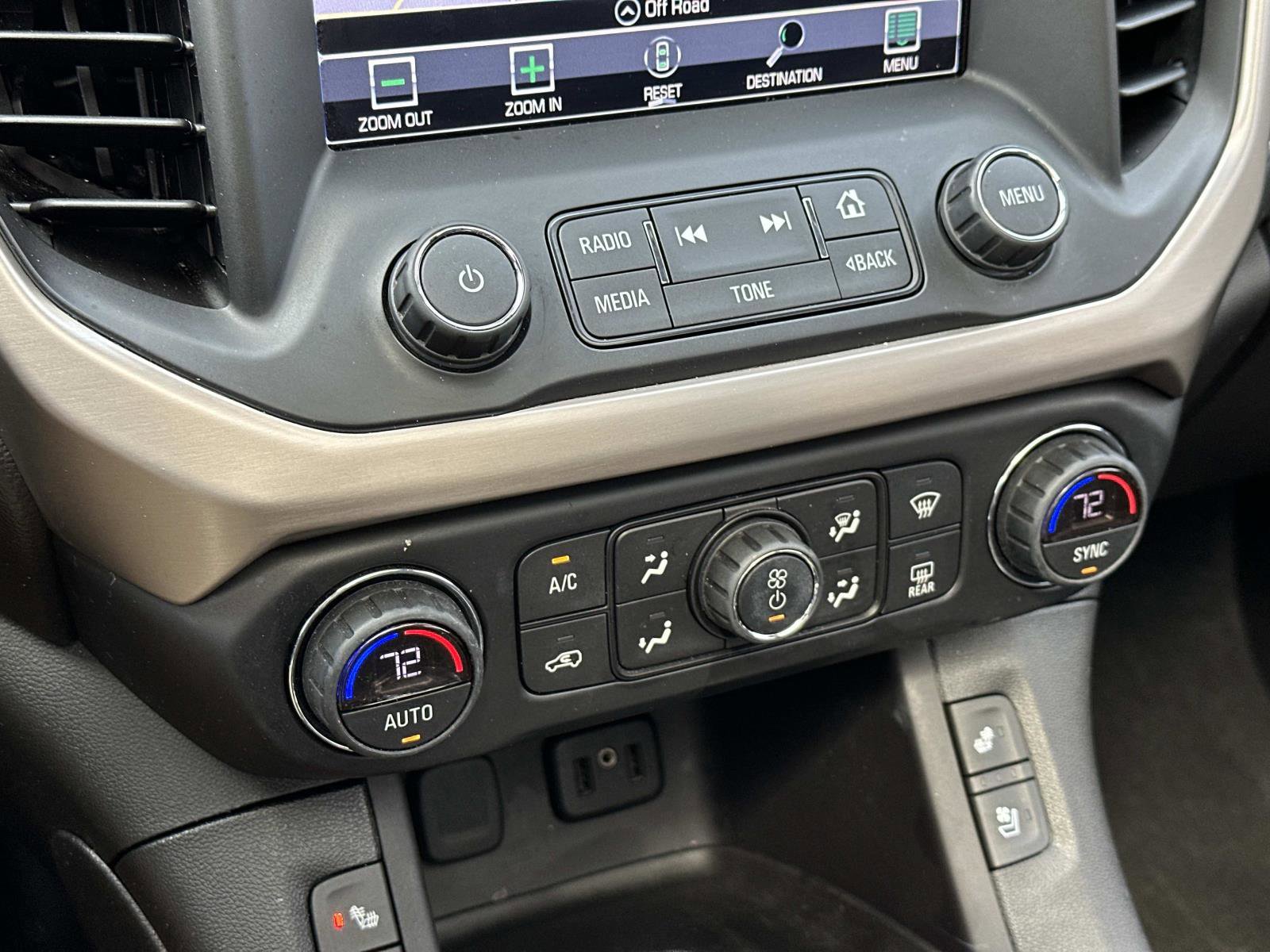 Certified 2019 GMC Acadia Denali w/ Technology Package AWD/4WD image 31