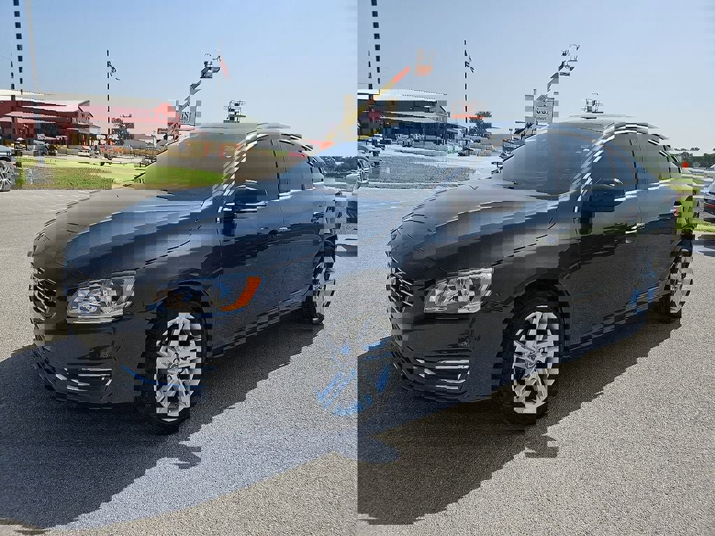 Used 2015 Volvo S60 T5 Premier FWD image 2