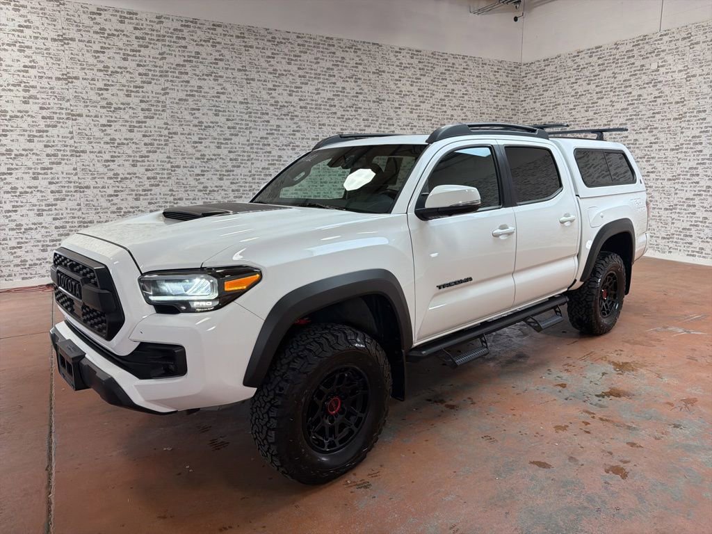 Used 2023 Toyota Tacoma TRD Pro AWD/4WD image 3