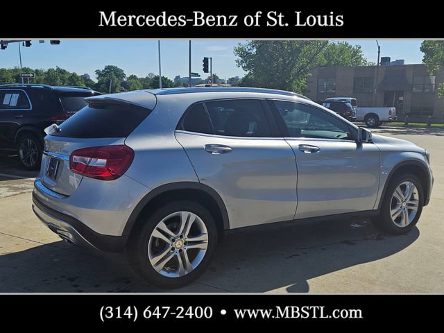 Used 2016 Mercedes-Benz GLA 250 4MATIC image 3