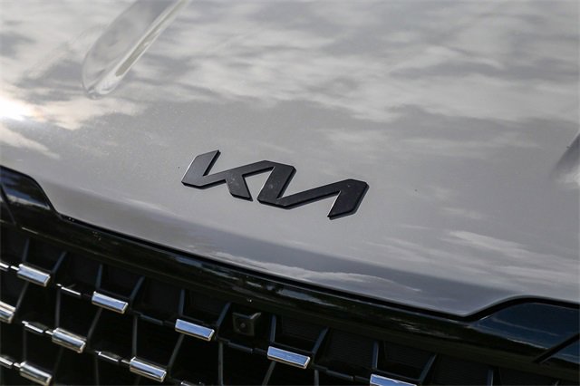 New 2026 Kia Carnival SX image 14