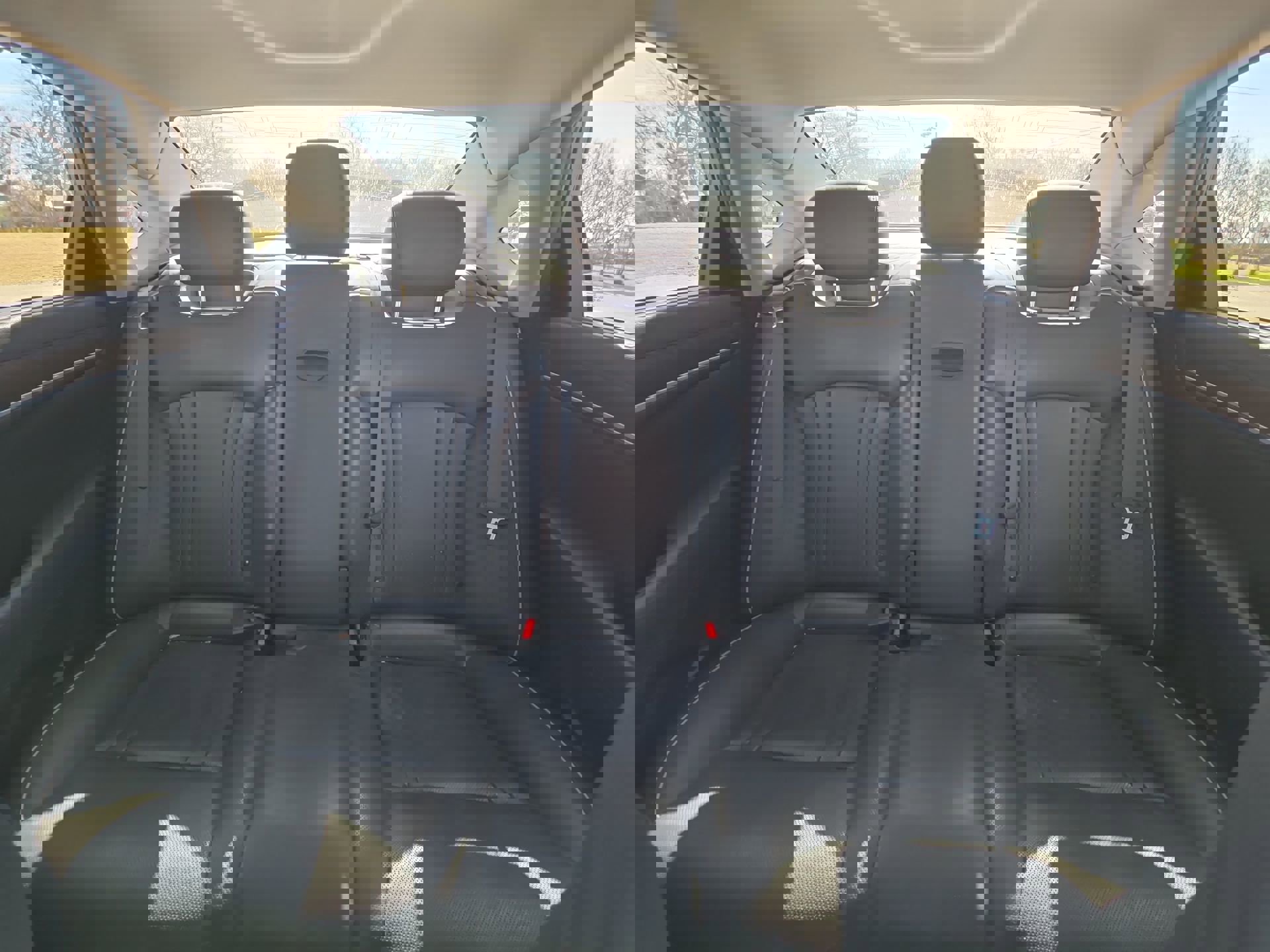 Used 2015 Hyundai Genesis 5.0 w/ Option Group 05 image 21