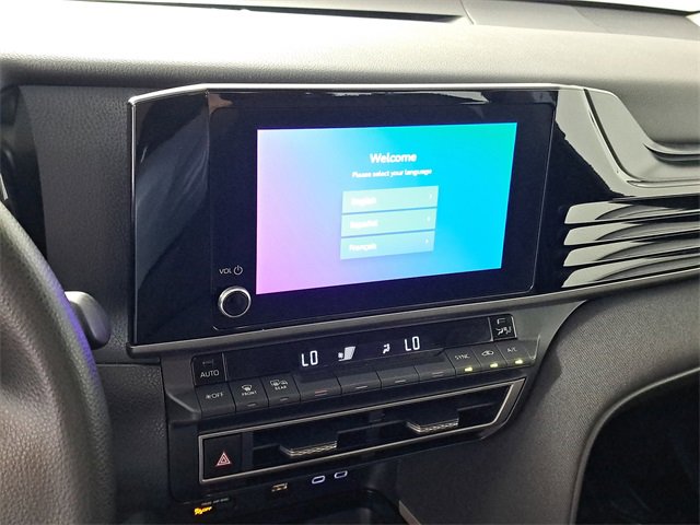 Used 2025 Toyota Camry LE image 28