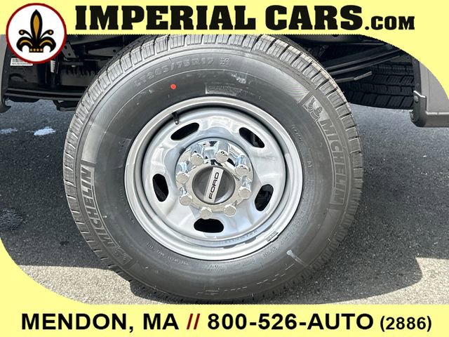 New 2025 Ford F250 XL image 9