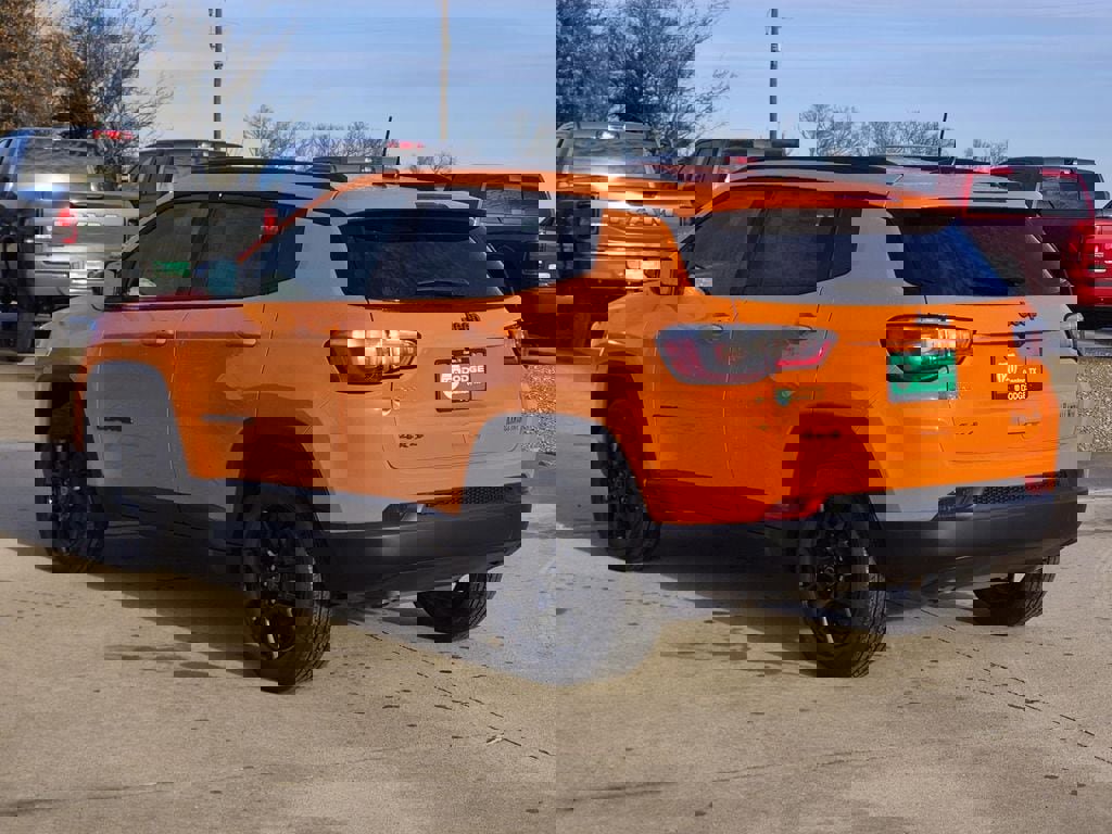 New 2026 Jeep Compass Latitude image 4