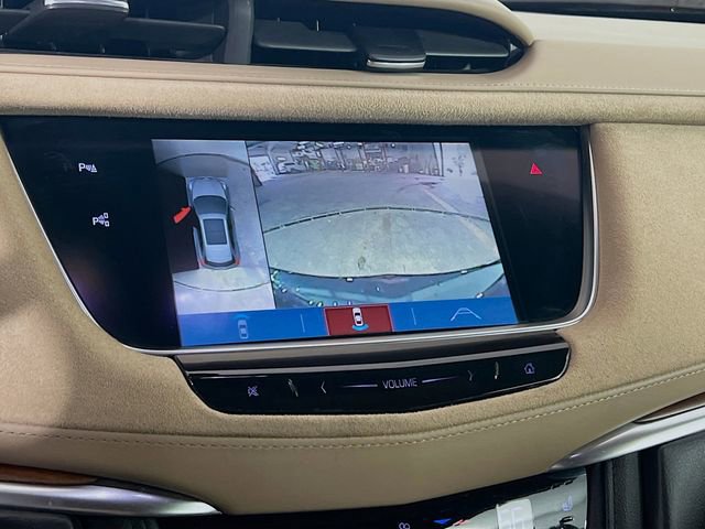 Used 2018 Cadillac XT5 Platinum w/ Driver Assist Package image 13