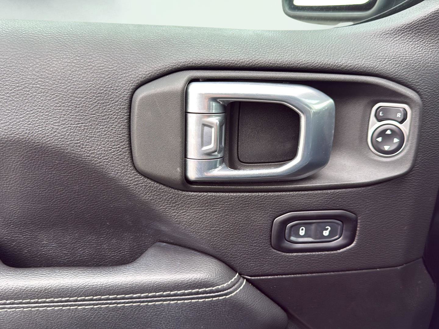 Used 2021 Jeep Wrangler Unlimited Sahara w/ Cold Weather Group image 9