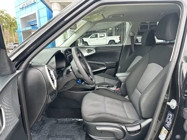Used 2024 Kia Soul LX w/ Option Group 015 FWD image 30