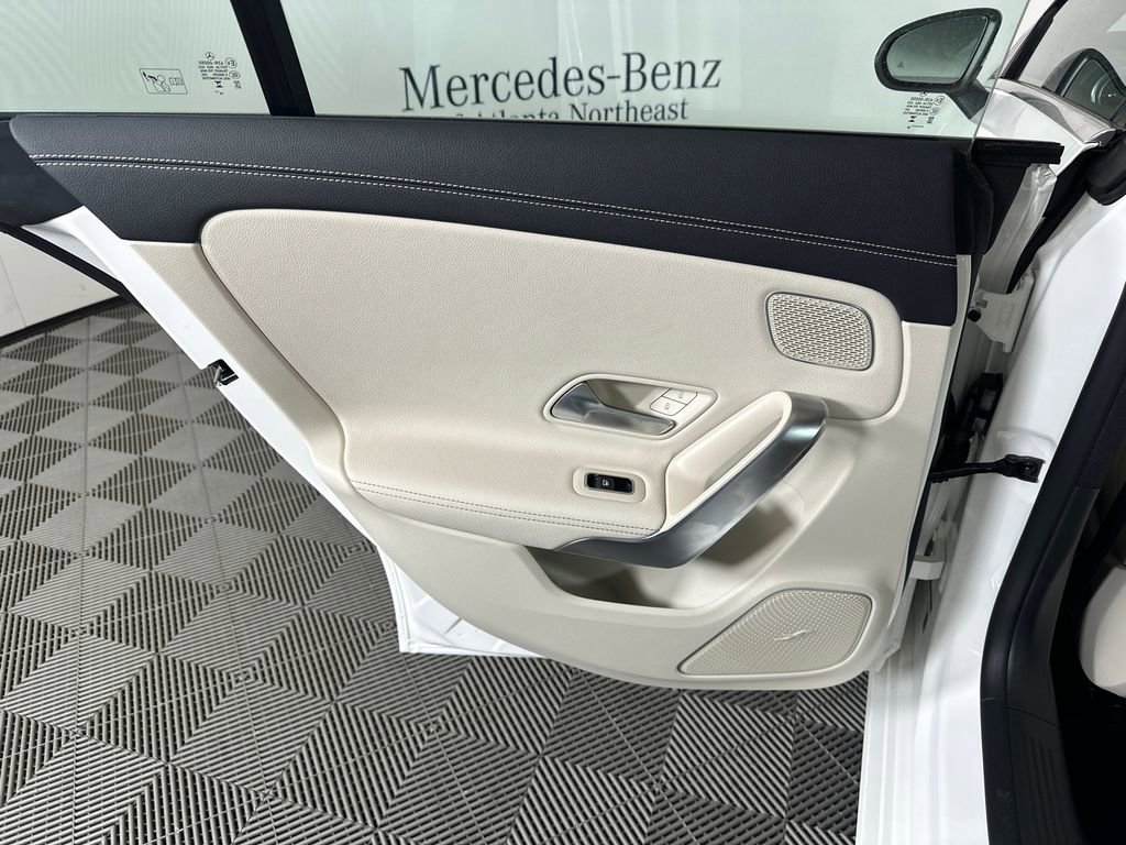 Certified 2025 Mercedes-Benz CLA 250 4MATIC image 23