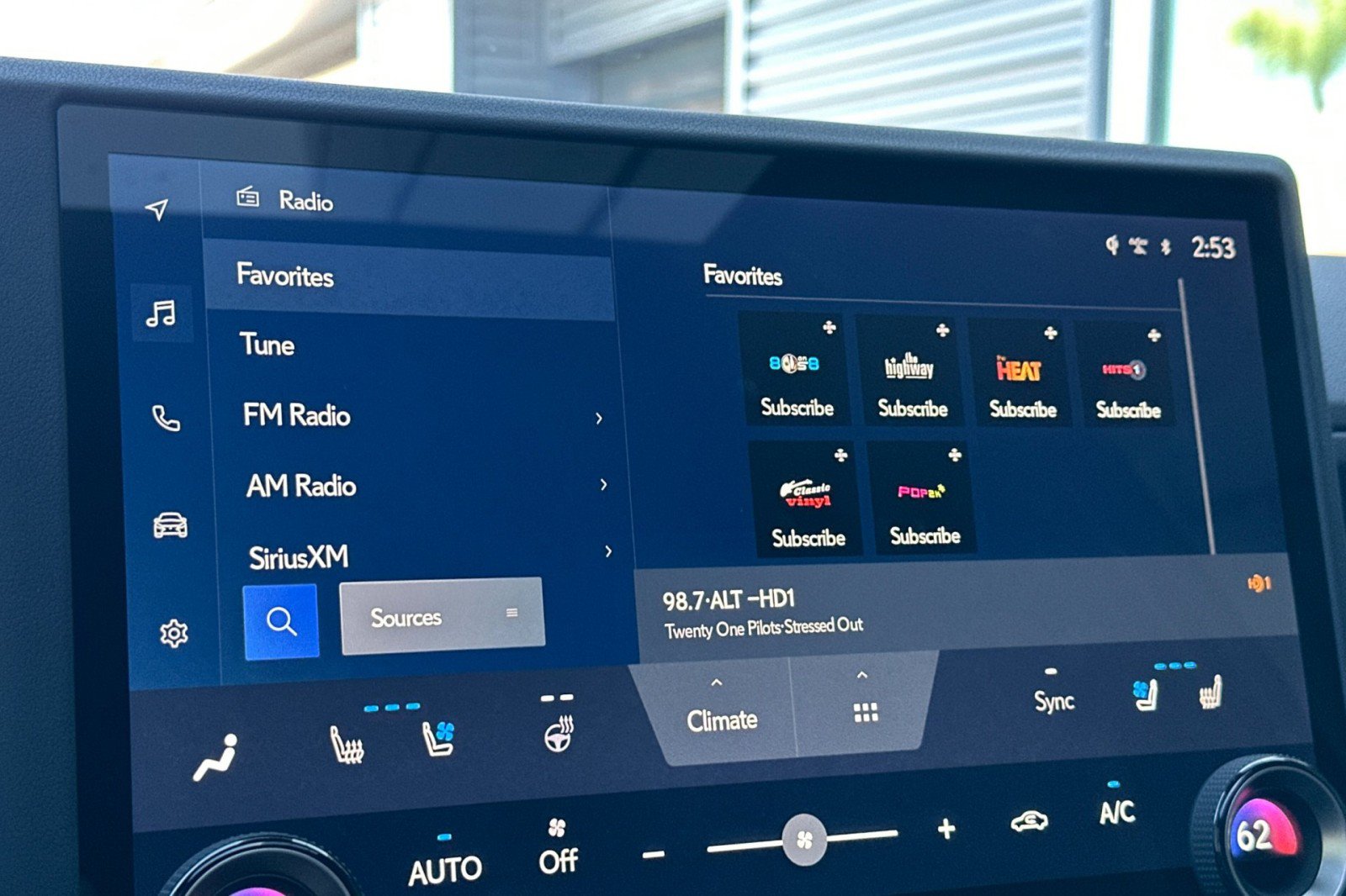 Used 2024 Lexus GX 550 AWD/4WD image 18