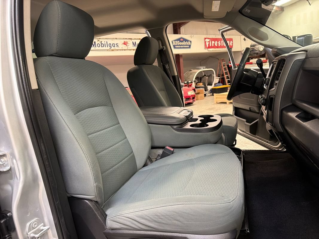 Used 2016 RAM 2500 Tradesman w/ Chrome Appearance Group AWD/4WD image 33