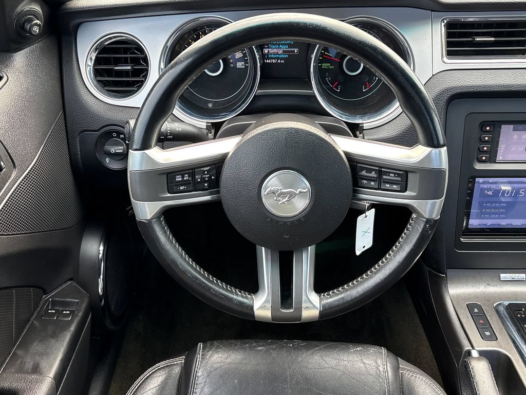 Used 2014 Ford Mustang GT Premium w/ Comfort Package RWD image 21