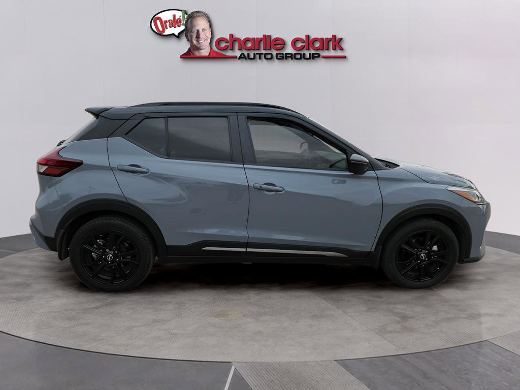 Used 2024 Nissan Kicks SR w/ SR Premium Package image 7