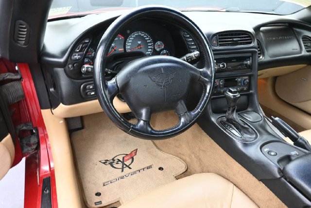Used 2001 Chevrolet Corvette Convertible w/ Preferred Equipment Group2 RWD image 25